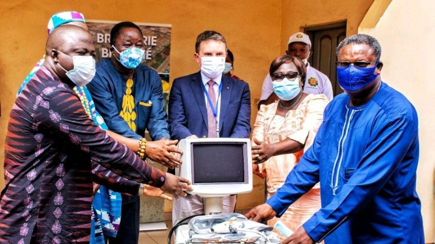 La Brasserie BB Lomé fait don d’importants lots de matériels médicaux au CMS Agoè Nyivé